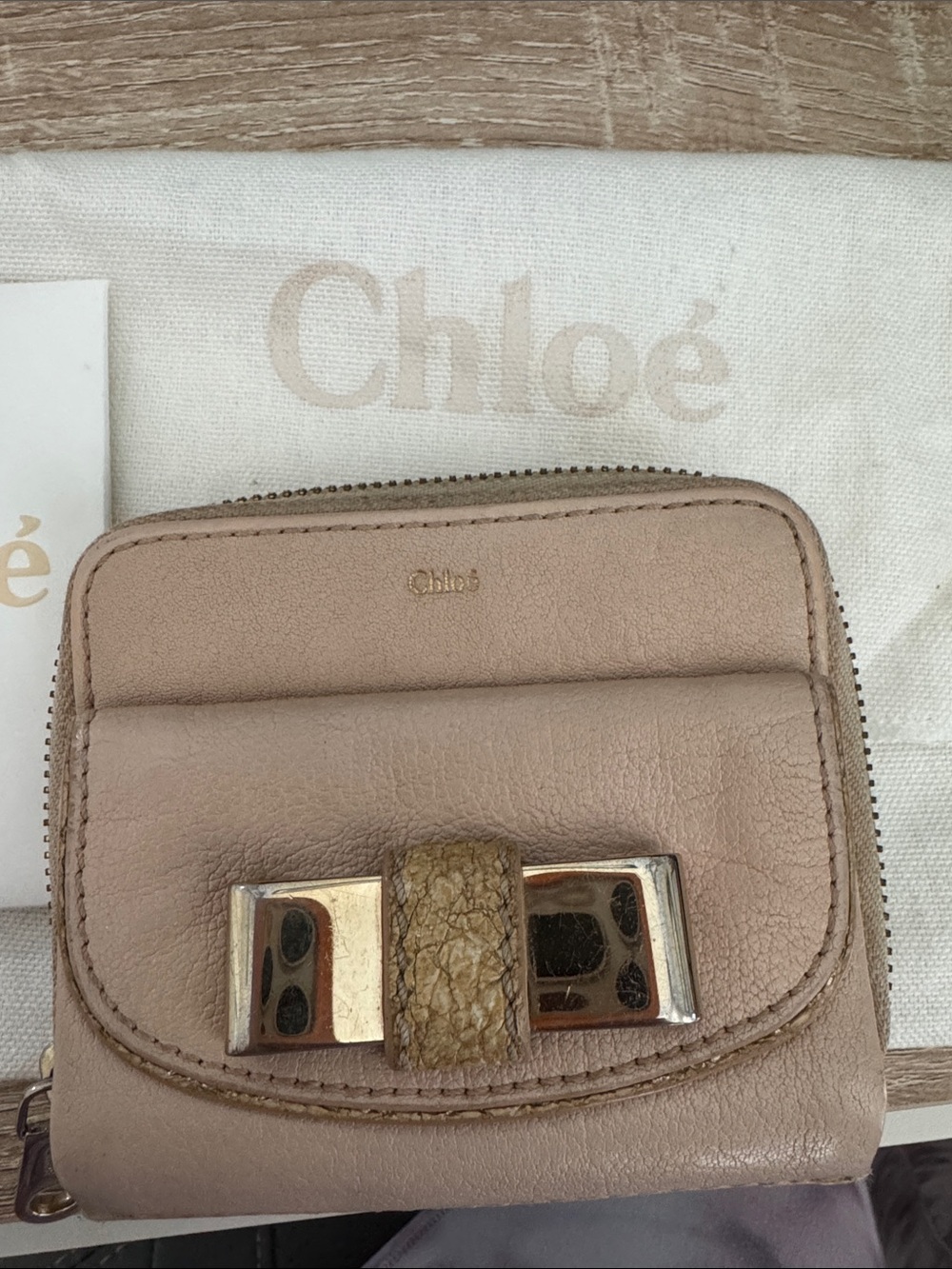 Chloé light pink Leather Zip Wallet with Gold-Tone Hardware